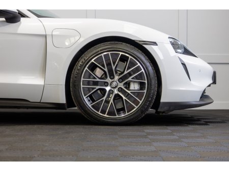 2022 Porsche Taycan - thumbnail 7