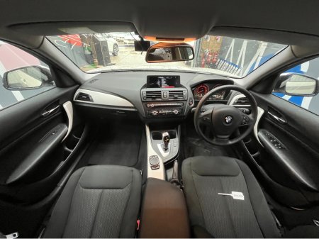 2015 BMW 1 Series 2015 BMW 116I 1.6 AUTOMATIC / CRUISE CONTROL / REVERSE CAMERA AND MORE thumbnail