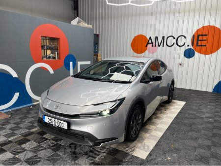 2025 Toyota Prius - thumbnail 5