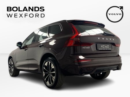 2026 Volvo XC60 Mulberry Red Plus €77,744