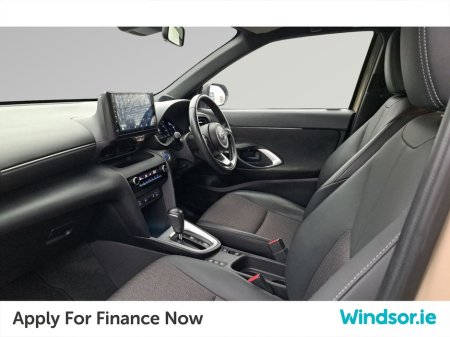 2023 Toyota Yaris Cross - thumbnail 4