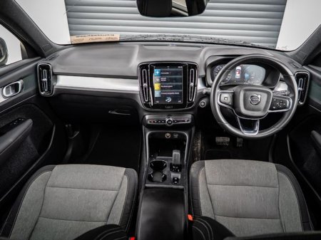 2023 Volvo XC40 RECHARGE T4 CORE €33,450 thumbnail