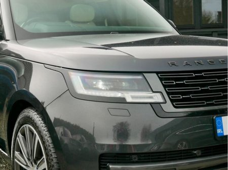 2025 Land Rover Range Rover - thumbnail 9