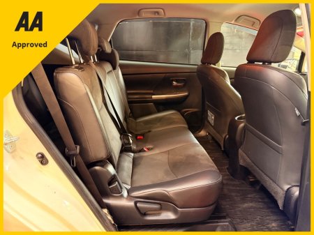 2016 Toyota Prius - thumbnail 15