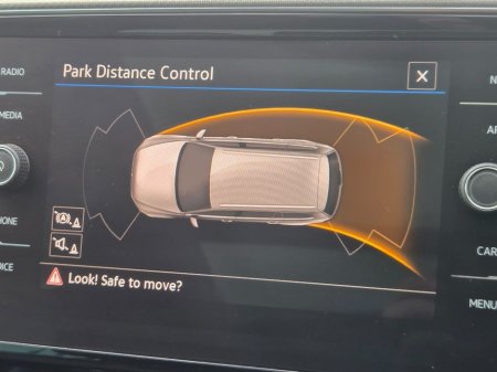 2021 Volkswagen Passat R-LINE TDI DSG €26,950 thumbnail