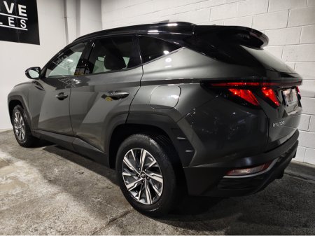 2022 Hyundai Tucson 1.6 PETROL 2TONE HEV AUTO AUTOMATIC €25,995 thumbnail