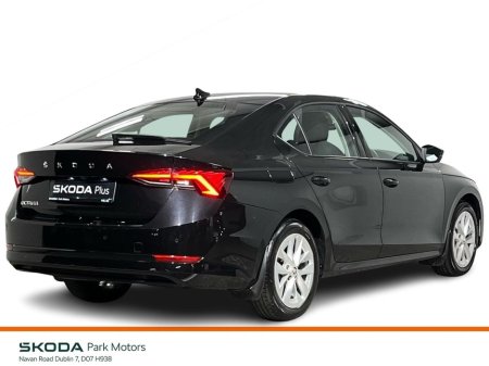 2023 Skoda Octavia - thumbnail 3