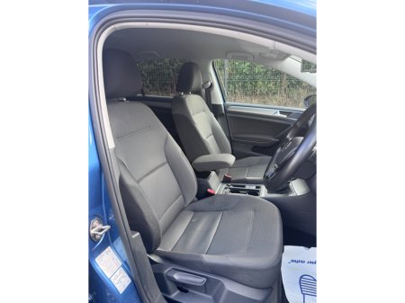 2016 Volkswagen Golf 1.2 TSI 3DR 85HP Trendline €14,950 thumbnail