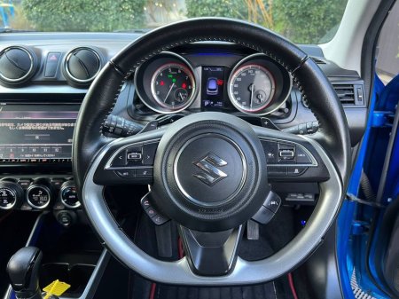 2021 Suzuki Swift - thumbnail 4