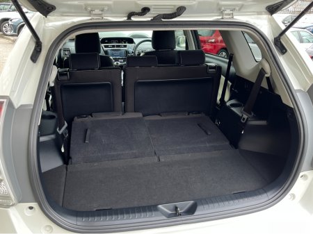 2018 Toyota Prius+ - thumbnail 8