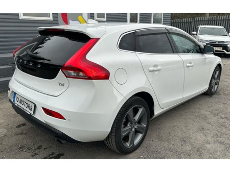 2014 Volvo V40 - thumbnail 8