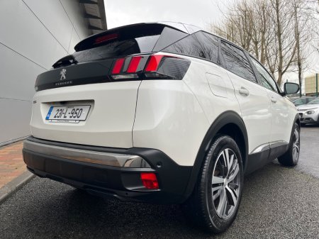 2023 Peugeot 3008 1.5 BlueHDi 130bhp Auto Allure €33,900 thumbnail