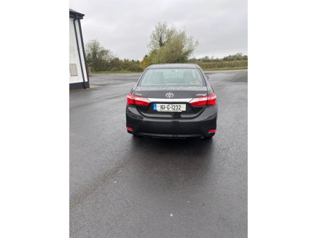 2016 Toyota Corolla - view 3