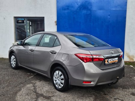 2014 Toyota Corolla - thumbnail 3
