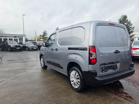 2021 Peugeot Partner BLUEHDI PROFESSIONAL PREMIUM L1 €11,950 thumbnail