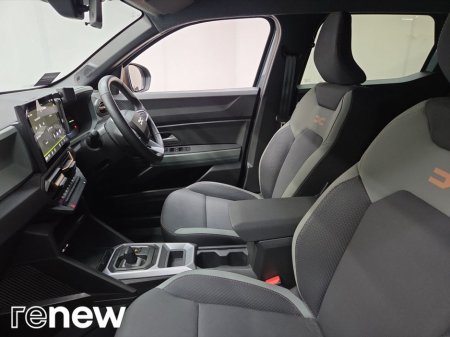 2025 Dacia Duster HEV 140 Extreme €33,495 thumbnail
