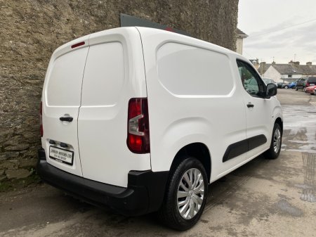 2021 Peugeot Partner - thumbnail 3