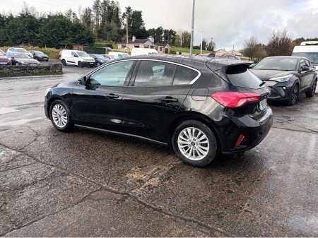 2019 Ford Focus - thumbnail 6