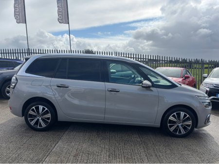 2015 Citroen Grand C4 Picasso Grand Picasso 1.6 automatic €12,995