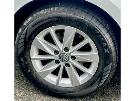 2019 Volkswagen Golf - thumbnail 14