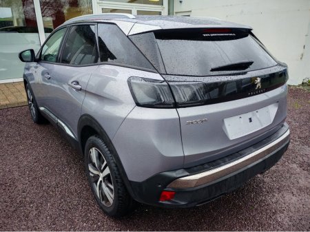 2022 Peugeot 3008 3008 thumbnail