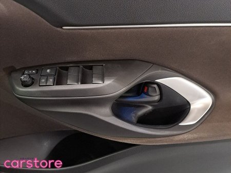 2021 Toyota Yaris Cross - thumbnail 17