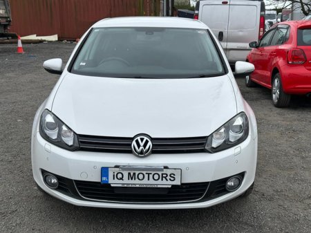 2012 Volkswagen Golf - view 2