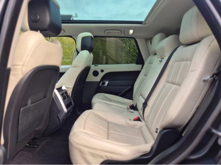 2022 Land Rover Range Rover Sport 2.0 P400E HSE €54,995 thumbnail