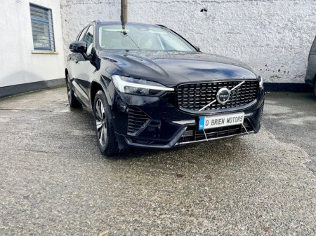 2023 Volvo XC60 T6 RECHARGE PHEV PLUS DARK AWD AUTO 5DR €39,995 thumbnail