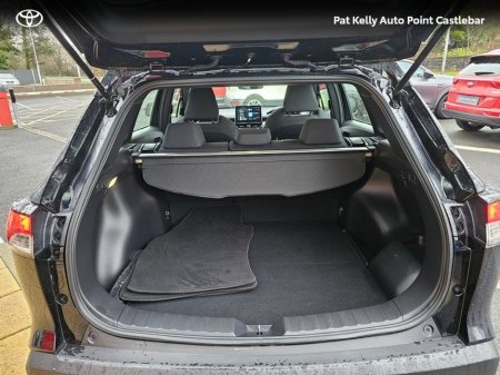 2023 Toyota Corolla Cross COROLLA CROSS LUNA 2.0 €32,500 thumbnail