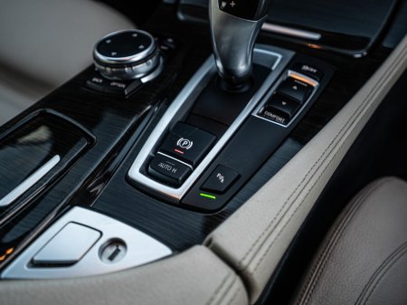 2015 BMW 5 Series - thumbnail 36