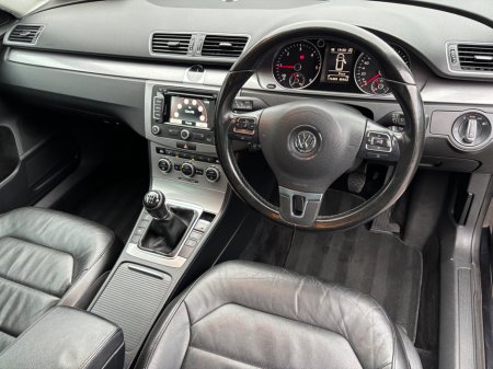 2014 Volkswagen Passat - thumbnail 26