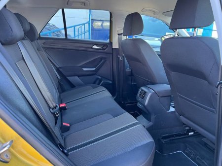 2021 Volkswagen T-Roc - thumbnail 8