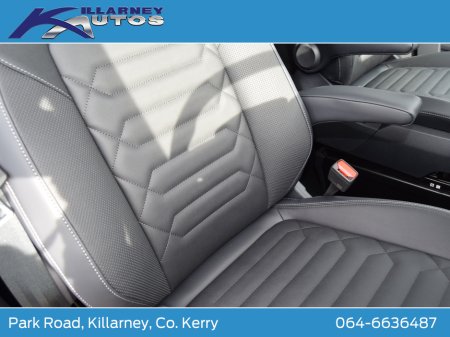 2026 Ford Tourneo Custom 2026 PHEV Tourneo Custom Limited 2.5 Auto thumbnail