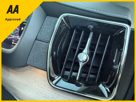 2025 Volvo XC90 - thumbnail 30