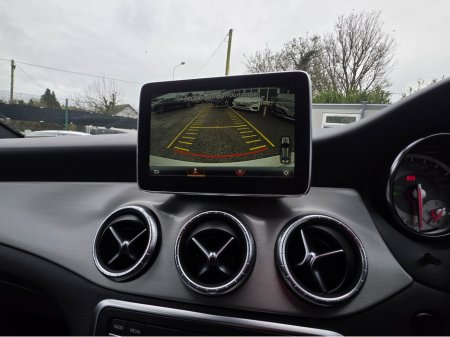 2016 Mercedes-Benz CLA Class 180 AMG LINE SAT NAV PACK LEATHER HEATED ELECTIC SEATS , CARPLAY - PRIVACY GLASS - REV CAMERA - ALLOYS - €19,750 thumbnail