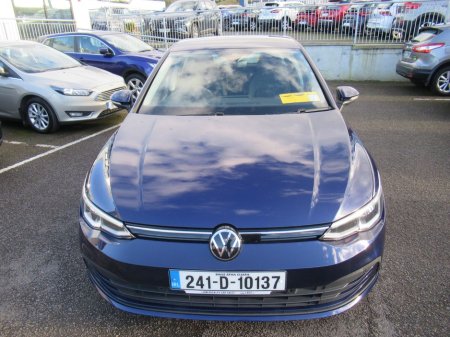 2024 Volkswagen Golf Life 2.0 TDI 115HP 5DR €30,940 thumbnail