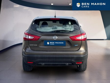 2015 Nissan Qashqai - thumbnail 4