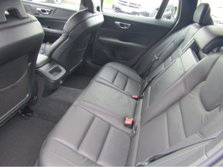 2020 Volvo V60 - thumbnail 10