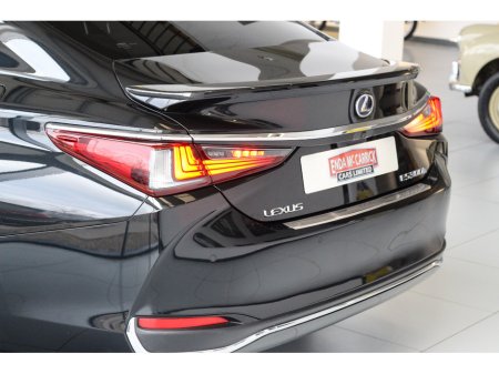 2021 Lexus ES 300 H - thumbnail 11