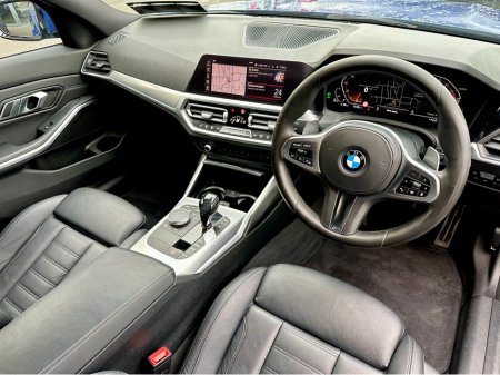 2021 BMW 3 Series - thumbnail 5