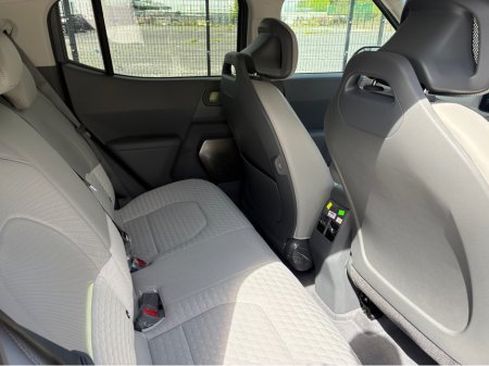 2026 Kia EV2 - photo 11