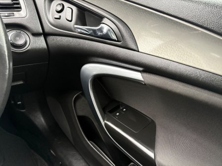 2014 Opel Insignia - thumbnail 20