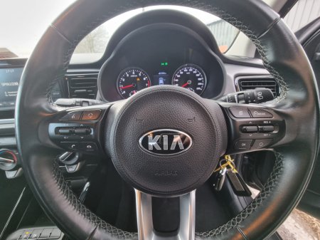 2019 Kia Rio - thumbnail 22