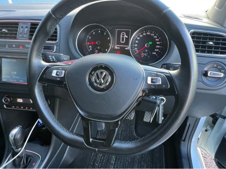 2018 Volkswagen Polo 1.2 TSI Auto DSG Huge spec €15,900 thumbnail