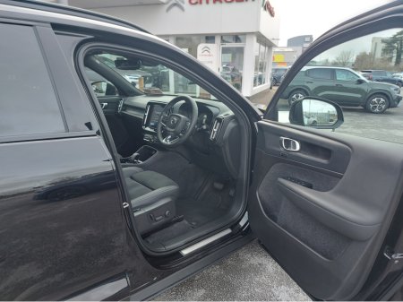 2024 Volvo XC40 - thumbnail 17