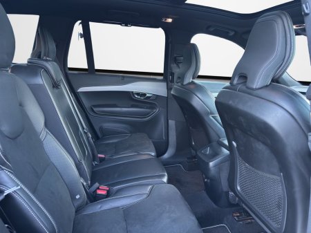 2019 Volvo XC90 2.0 D5 R-design "Big space, big style, big statement" €45,888 thumbnail