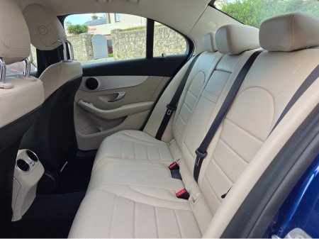 2019 Mercedes-Benz C Class - thumbnail 11