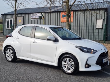 2024 Toyota Yaris - thumbnail 6