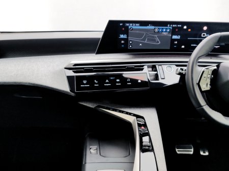 2025 Peugeot 3008 - thumbnail 16